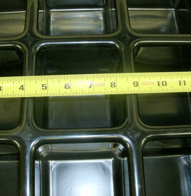 25 Cavity Large Plastic Tray - Image 2